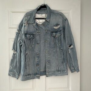 LEVIS VINTAGE DISTRESSED DENIM TRUCKER JACKET